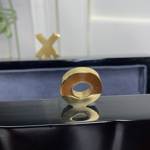 Kayu Kiss Clutch - Picture 5 of 14